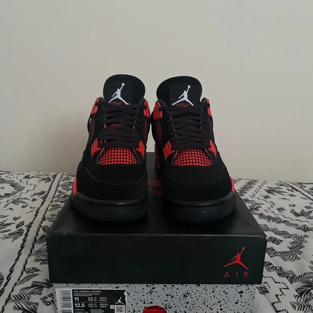 Jordan 4 retro red thunder - size 11 M / 12.5 W US
